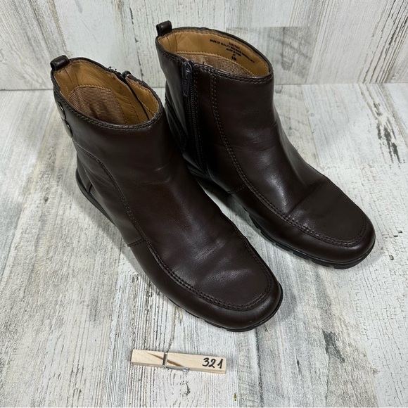 Easy Spirit Esactout Brown Leather Ankle Boots with Side Button Detail #321 - Picture 11 of 13